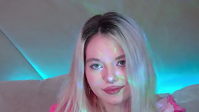 AnnaDelon's cam snapshot