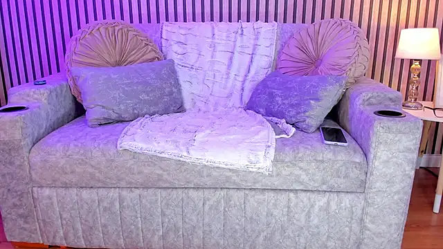 hanna_mils's cam snapshot