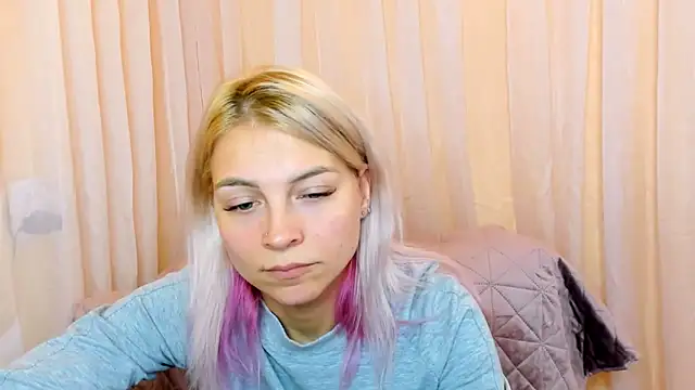 FoxyKathryn's cam snapshot