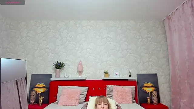 KattyPeachX's cam snapshot