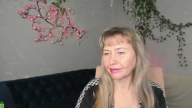 Carla_Vogue's cam snapshot