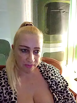 Esenia505's cam snapshot