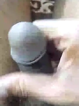 BadBoySmoker7070's cam snapshot