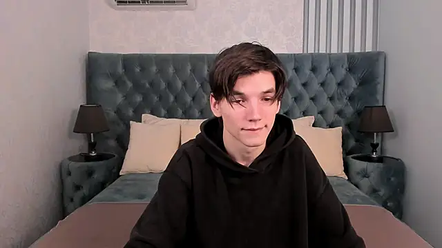 alfred_joness's cam snapshot