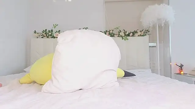 Akina_starr live sex cam