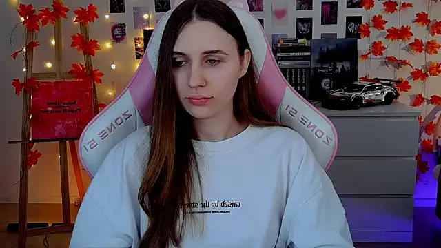 AliceCharmy's cam snapshot