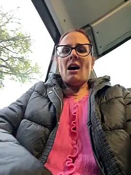 NataKitten live sex cam