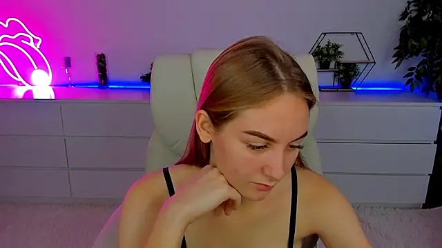 MilaAddams's cam snapshot