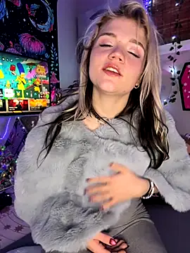 Cutiepiespanks live sex cam