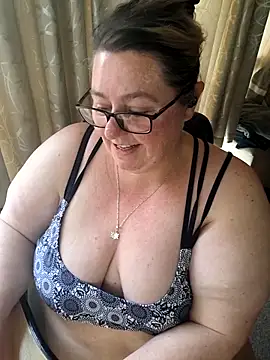 Iceprincess2bad4u live sex cam