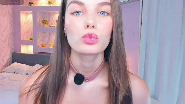 FloraDobb live sex cam