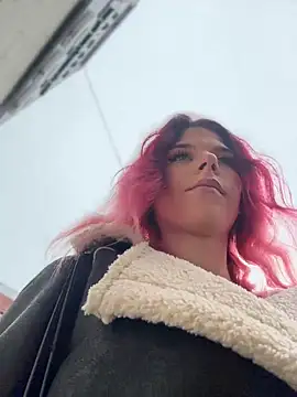 RiriRoseey live sex cam