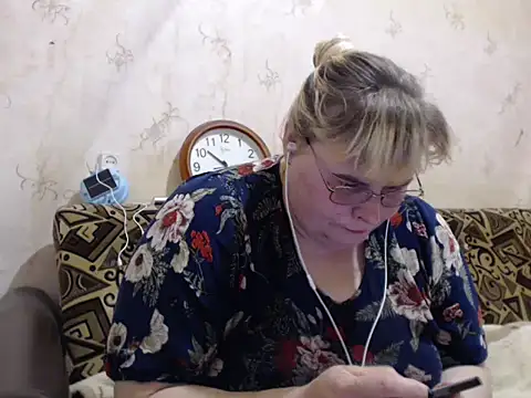 Ameliabusty live sex cam