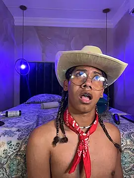 Maxim-Walker live sex cam