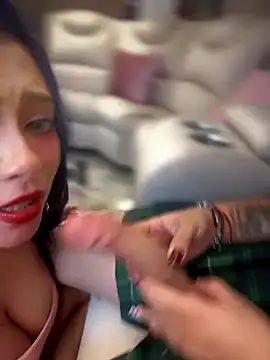 seraphine23 live sex cam