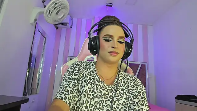 KylieVictoria live sex cam