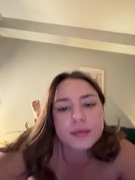 ThreeshaWhite live sex cam