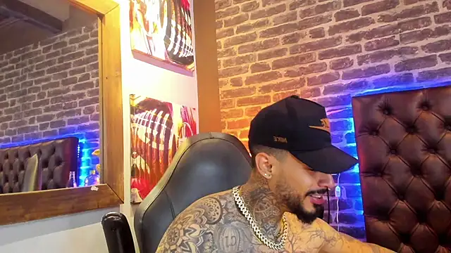 VinzenzRizzo live sex cam