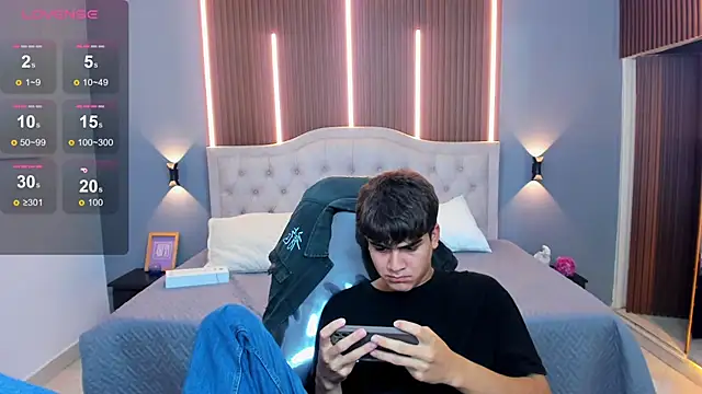 Tommy18__ live sex cam