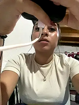 yurileth live sex cam