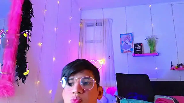 Ariel_Femboy_ live sex cam