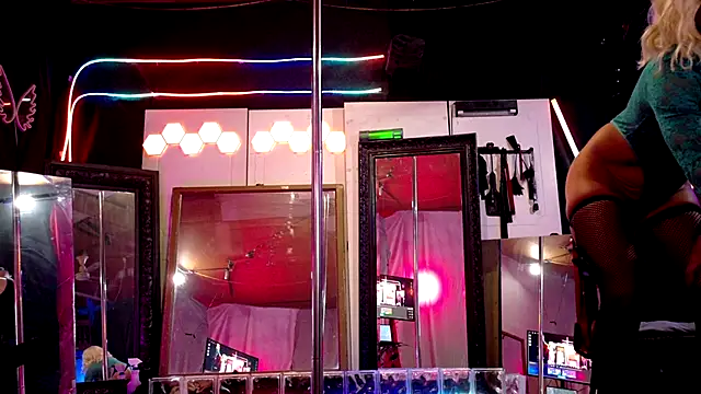 MadisonMarie live sex cam