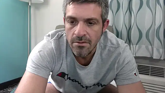 Troyt87 live sex cam