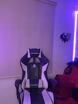 vampy_dolll's cam snapshot