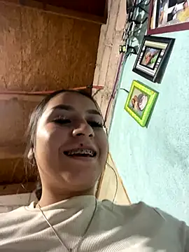 yurileth's cam snapshot