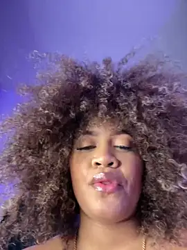 riri_brunnete live sex cam