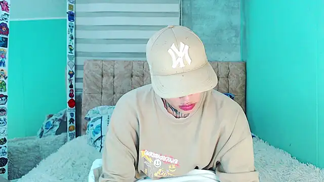 _justinmoon2 live sex cam