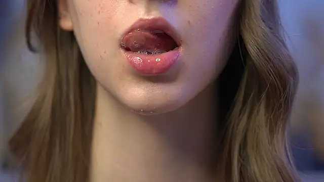 PrincessMononokee live sex cam