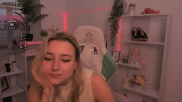 Lulu___Moon live sex cam