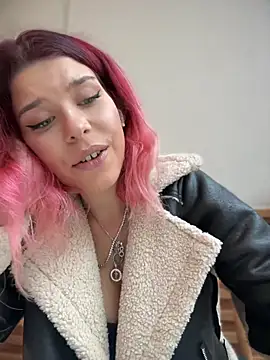 RiriRoseey live sex cam