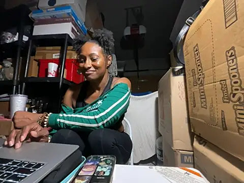 wynterheat live sex cam