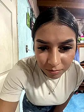 yurileth live sex cam