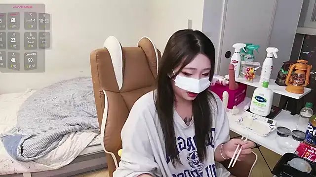 Milk_Sola live sex cam