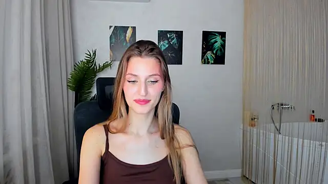 NaturalBeaty live sex cam