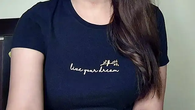 Naina_For_You's cam snapshot