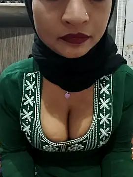 Itz_Mayra_'s cam snapshot