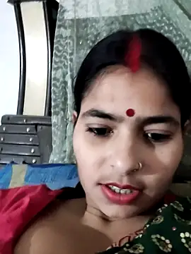 pihu_7018's cam snapshot