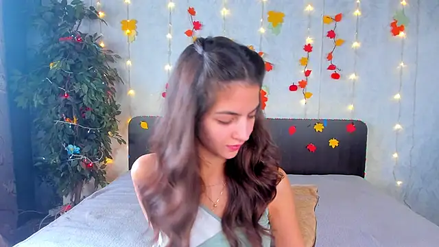 Milana_Crystal_'s cam snapshot