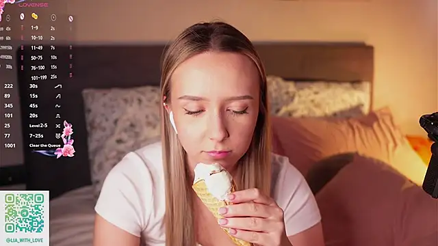 HollisBeckett live sex cam