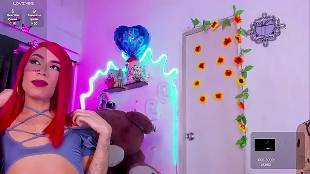 daniela_bigcock22 live sex cam