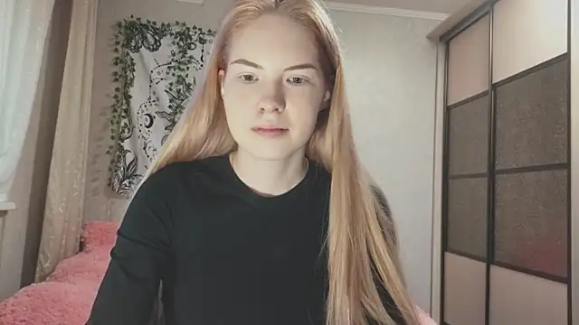 VETT_KITTY's cam snapshot