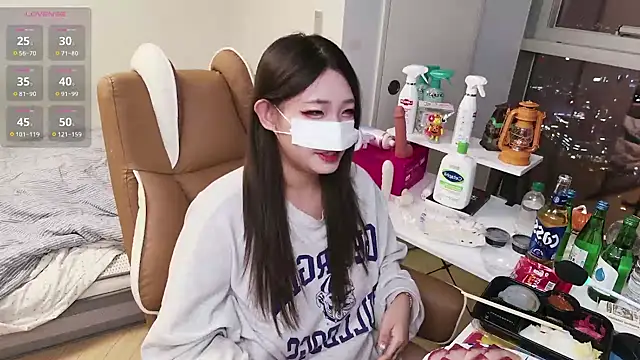 Milk_Sola live sex cam