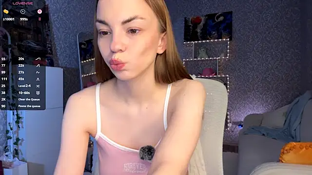 MiraVandee's cam snapshot