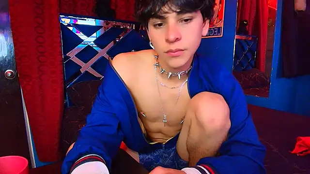 Luke_Howland live sex cam