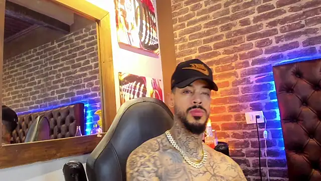 VinzenzRizzo live sex cam