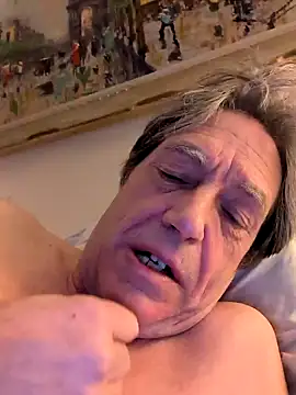 Smallpeniss69 live sex cam